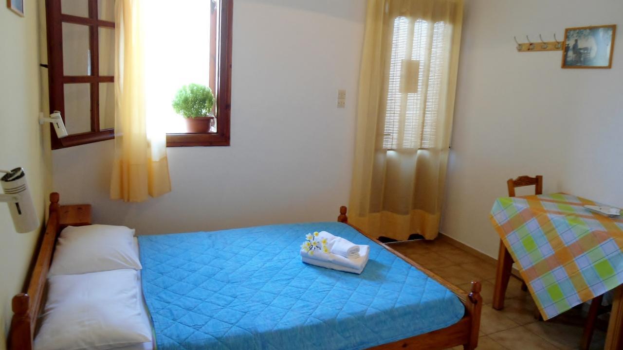 Hotel Katerina Palaiochora Esterno foto